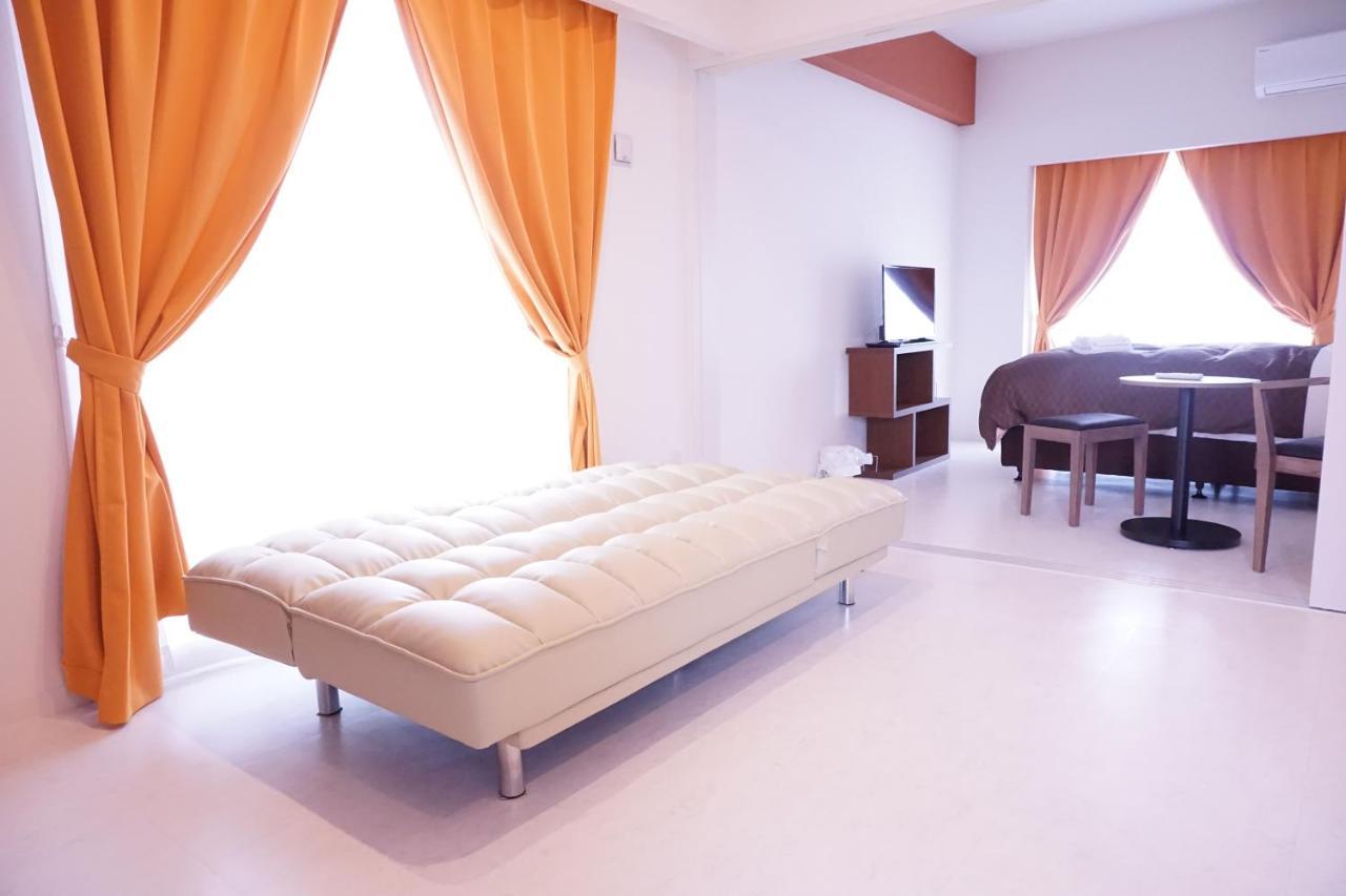 Mr.Kinjo Inn Children Medical Care Center Haebaru Kültér fotó