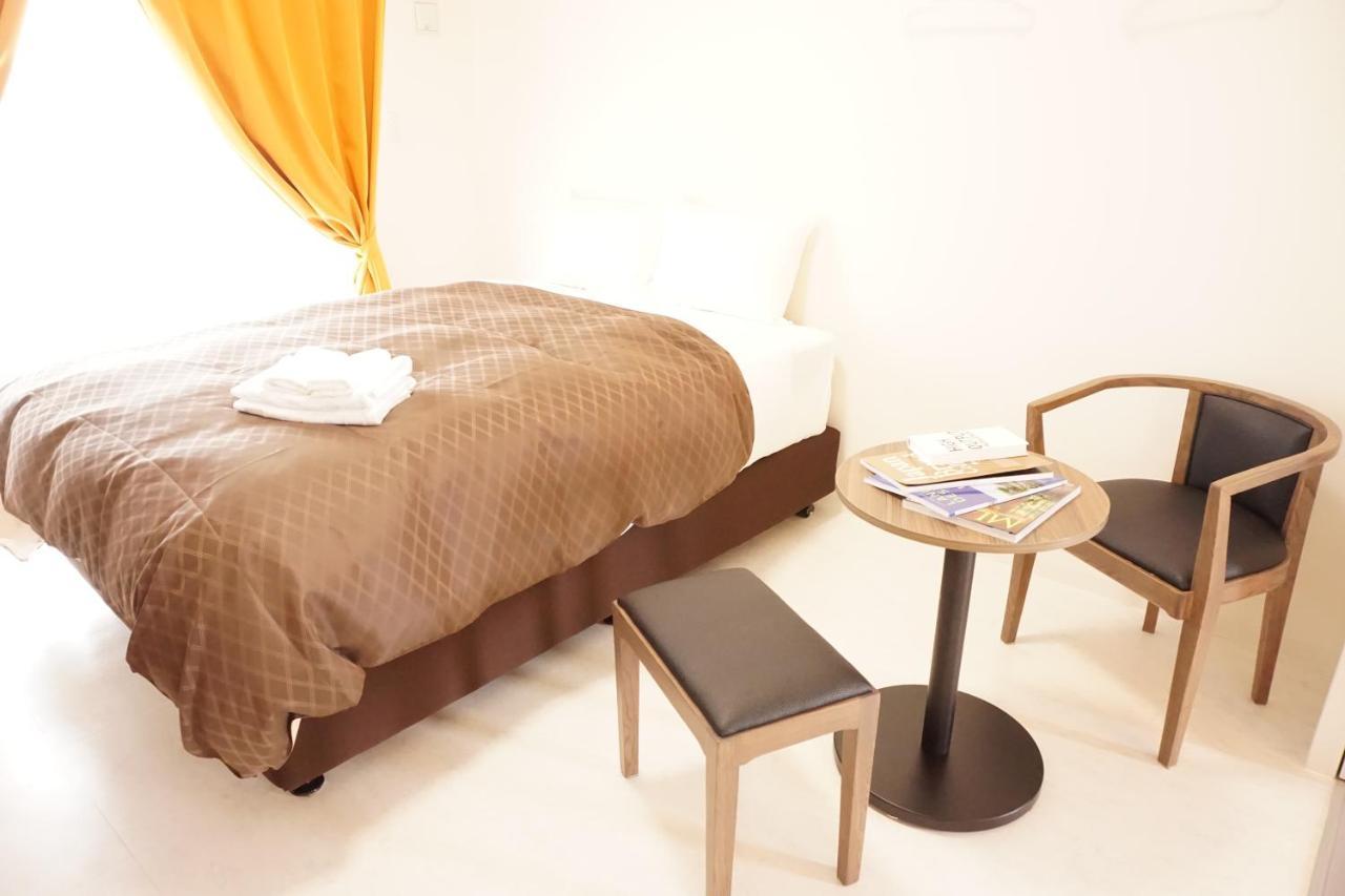 Mr.Kinjo Inn Children Medical Care Center Haebaru Kültér fotó